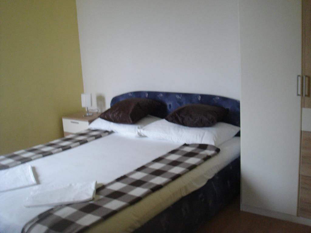 Aparthotel Pecic Gradac  Eksteriør billede