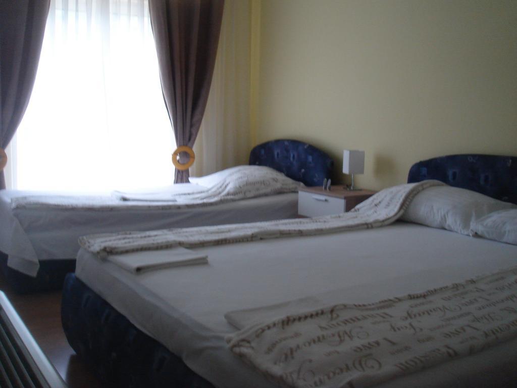 Aparthotel Pecic Gradac  Eksteriør billede
