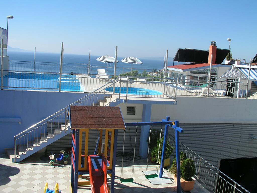 Aparthotel Pecic Gradac  Eksteriør billede