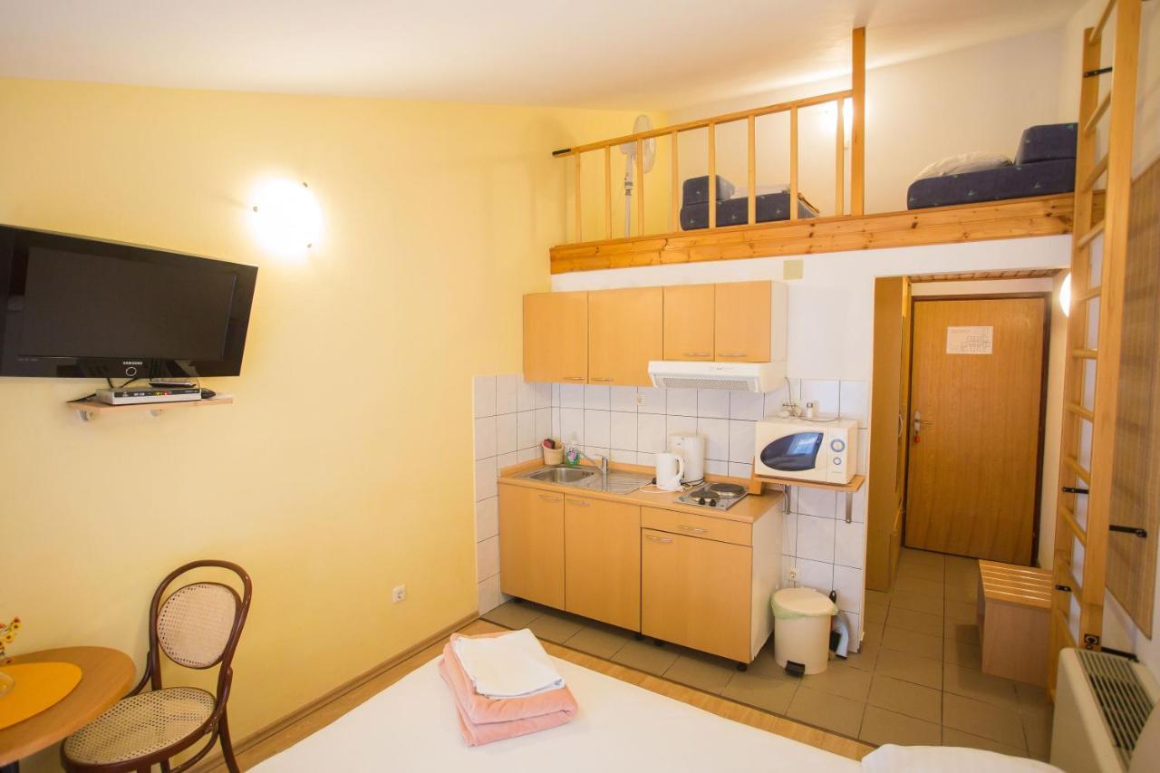 Aparthotel Pecic Gradac  Eksteriør billede